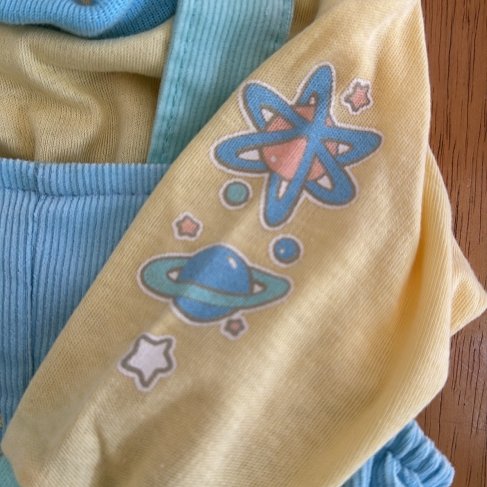 NWT 2 Baby Sets Overall Onesie Made in USA Embroidery Photos Mom Grandma 6/9 Mon - Picture 9 of 14